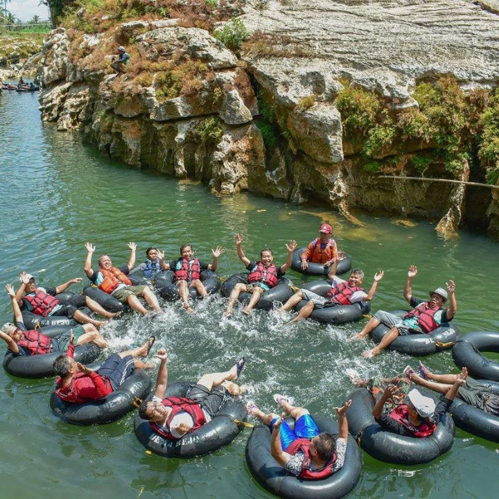 gathering-rafting oya